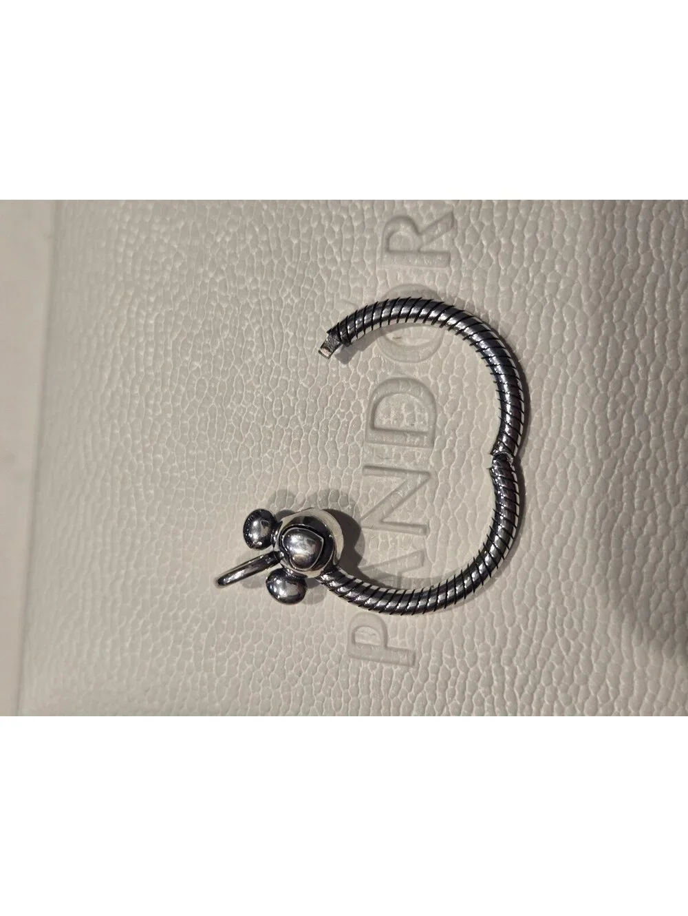 Pandora mickey mouse o pendant